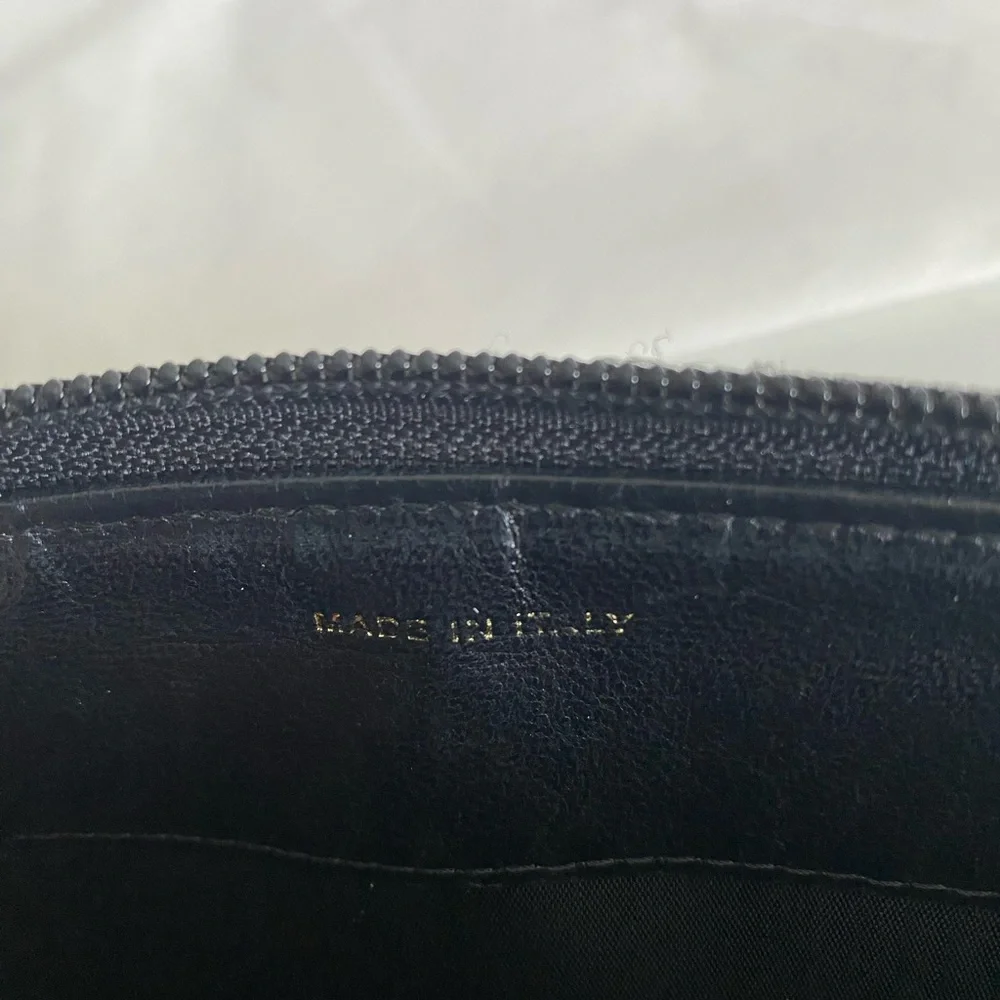 Chanel Black Caviar Leather Wallet with Iconic Logo - Picture 9 of 12